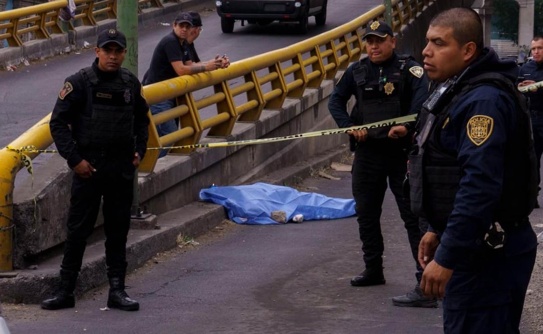 Hombres es asesinado a balazos en la alcaldía Cuauhtémoc (19/01/2026). Foto: Osmar Alvarado / EL UNIVERSAL