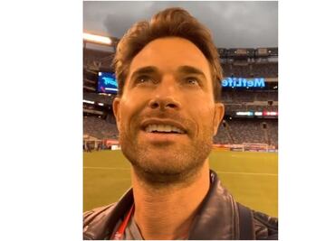 Se burlan de Sebastián Rulli y él responde con meme