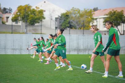 La Selección Mexicana Femenil olvida triunfo sobre Estados Unidos y busca su pase a Semifinales