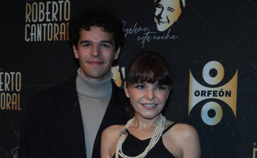 Eduardo Zucchi junto a su madre, la actriz Itatí Cantoral.
Foto: Clasos/foto/Alfonso Manzano/