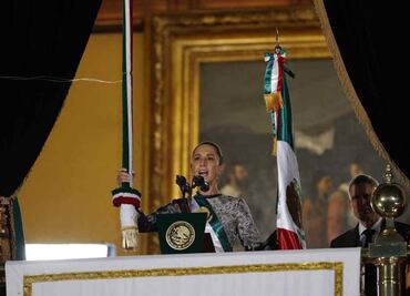 Sheinbaum reivindica a mujeres y migrantes en arengas del Grito de Independencia; ¡Viva México libre, independiente y soberano!