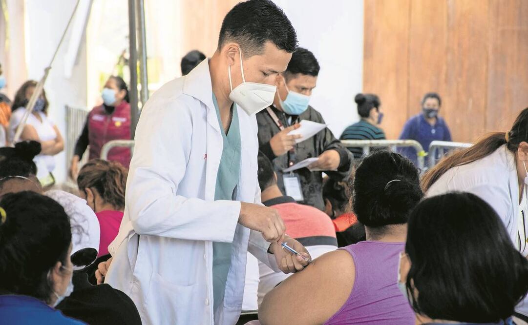 La Secretaría de Salud adquirió vacunas contra el Covid-19 mediante siete contratos con diferentes farmacéuticas. Foto: Archivo/ EL UNIVERSAL