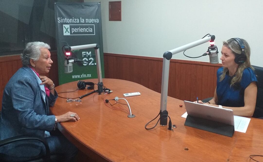 Entrevista de Ana Paula Ordorica a la secretaría de Gobernación, Olga Sánchez Cordero en e lprograma de radio Xacto 92.1FM / FOTO: tomada de Twitter @AnaPOrdorica