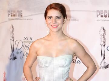 Tessa Ía, hija de Nailea Norvind, ¿sale del clóset? Se besa con Marian Ruzzi