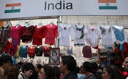 Alistan la Feria de las Culturas Amigas
