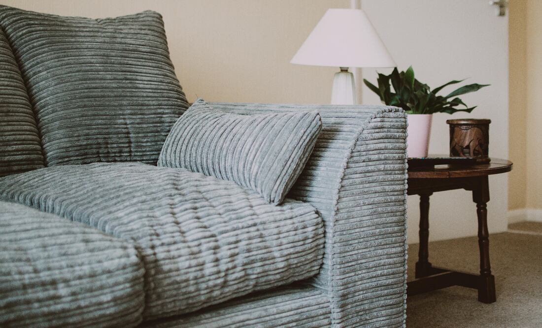 Te decimos cómo mantener tu sillón impecable. Foto: Pexels