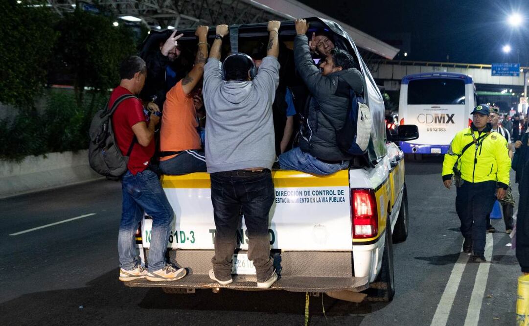SSC apoya en el traslado de usuarios en el tramo que corresponde a la estación Normal en dirección a Taxqueña. Foto: Hugo Salvador/El Universal