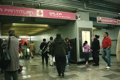 Metro mantiene servicio gratuito este lunes tras sismo