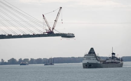 Trump amenaza con frenar apertura de puente con Canadá; exige que EU tenga al menos 50% de propiedad
