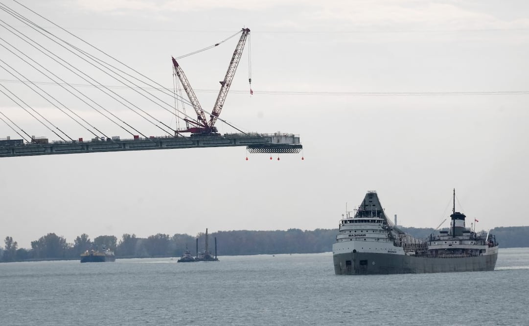 El río Saginaw pasa debajo del Puente Internacional Gordie Howe, que conecta Windsor, Ontario, con el río Detroit. (09/02/26) Foto: AP