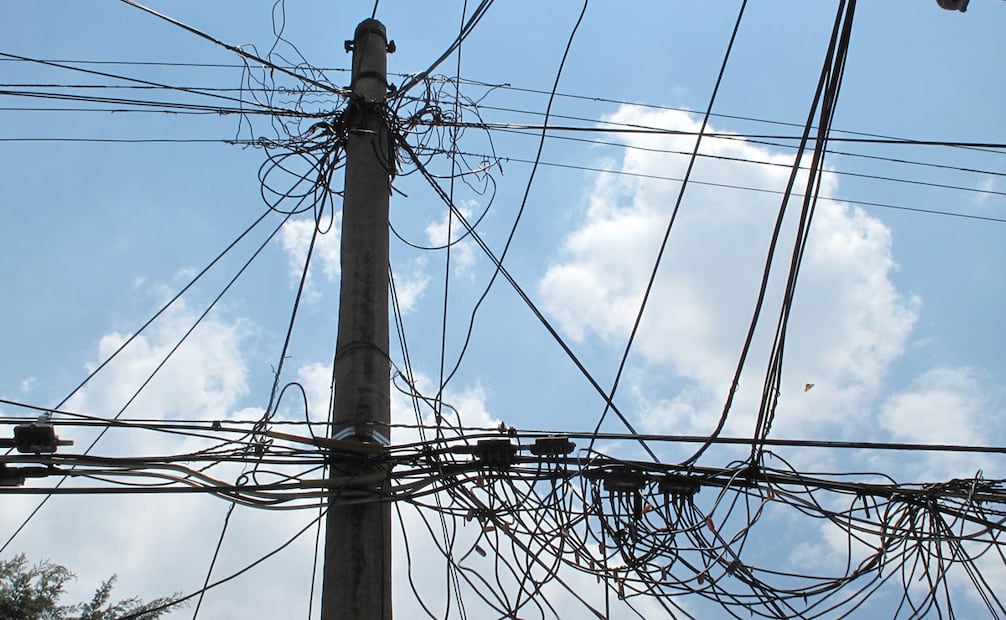 Congreso de CDMX reconoce cableado en desuso como riesgo. Foto: Archivo / EL UNIVERSAL