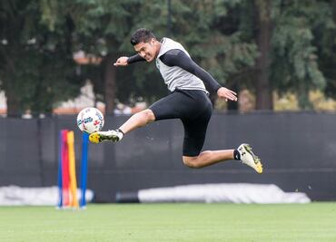 Refuerzo de las Chivas, negocio de promotores