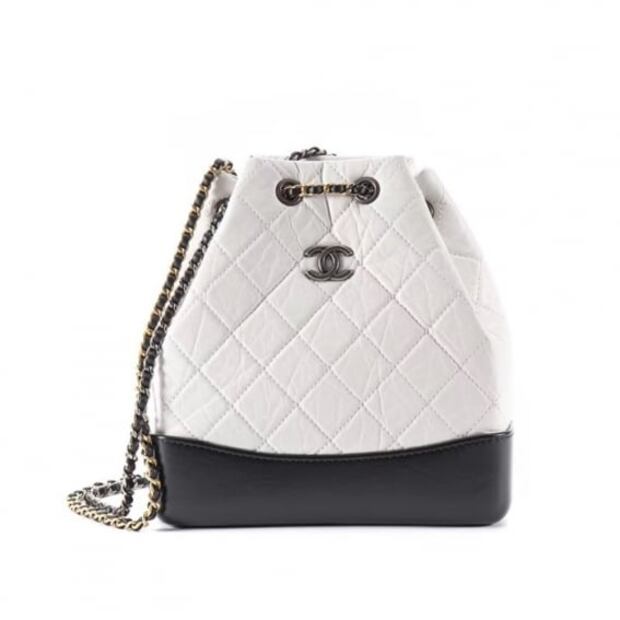 Esto cuesta la costosa colección de bolsos de Danna Paola