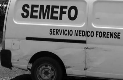 En Ahome, trabajadores improvisan lancha de madera para cruzar canal pero uno muere ahogado 