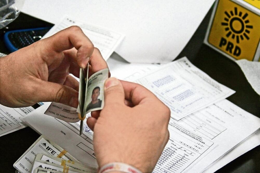 Según un recuento hecho por EL UNIVERSAL, el crimen, empresas y partidos políticos se han visto involucrados en el uso indebido del padrón electoral (ARCHIVO EL UNIVERSAL)