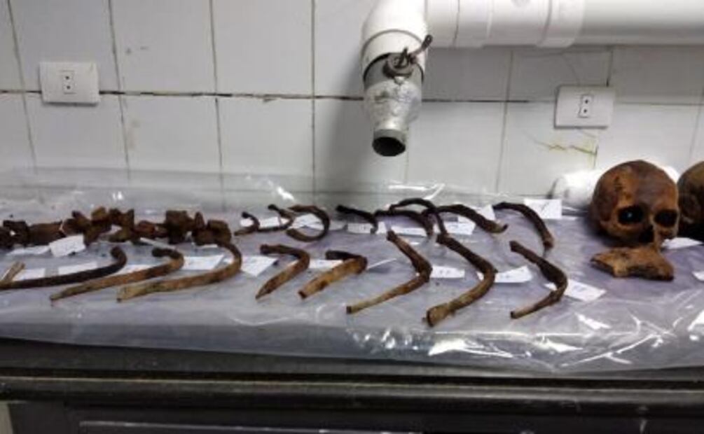 Determinan sexo y edad de esqueletos hallados en sarcófago