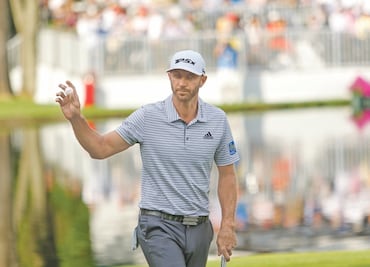 Dustin Johnson, cerca de la perfección
