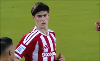 Así fue el debut de Armando 'Hormiga' González con Olympiacos