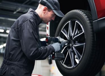 Mazda pausa exportación de su modelo CX-50 a Canadá, reporta Bloomberg; mete "freno" a la producción de ese auto en EU