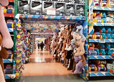 Santa y Reyes, inmunes a dólar, intereses y Trump