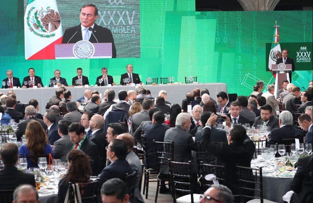 Juan Pablo Castañón en la presentación de la Agenda #MéxicoMejorFuturo, conformada por 5 ejes. Foto: Ariel Ojeda/EL UNIVERSAL