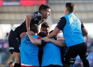 Necaxa derrota a Lobos BUAP en feria de goles