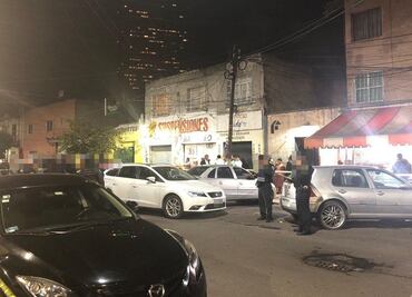 Conductor recibe disparo accidental y atropella a dos mujeres en la Anáhuac