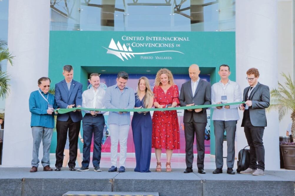 El gobernador Aristóteles Sandoval asistió a la inauguración del Singularity U México Summit 2018 en el Centro de Convecniones de Puerto Vallarta 
