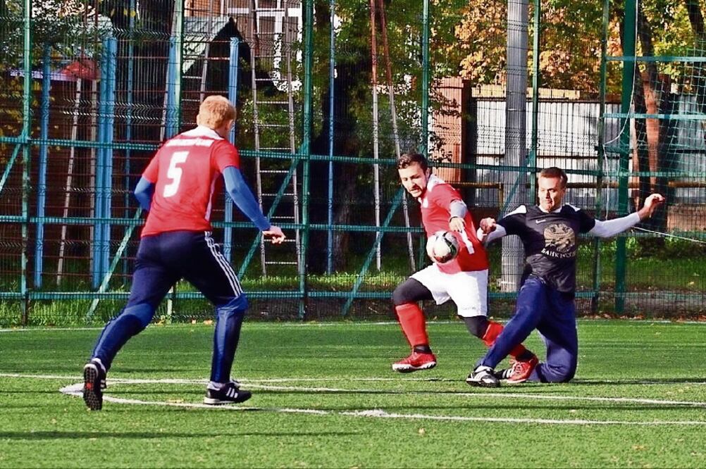 Jugó en el CSKA Moscú y en un choque tuvo rotura de ligamento (FOTOS: ESPECIAL)