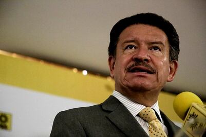 CEN del PRD pone cargos a disposición de consejo