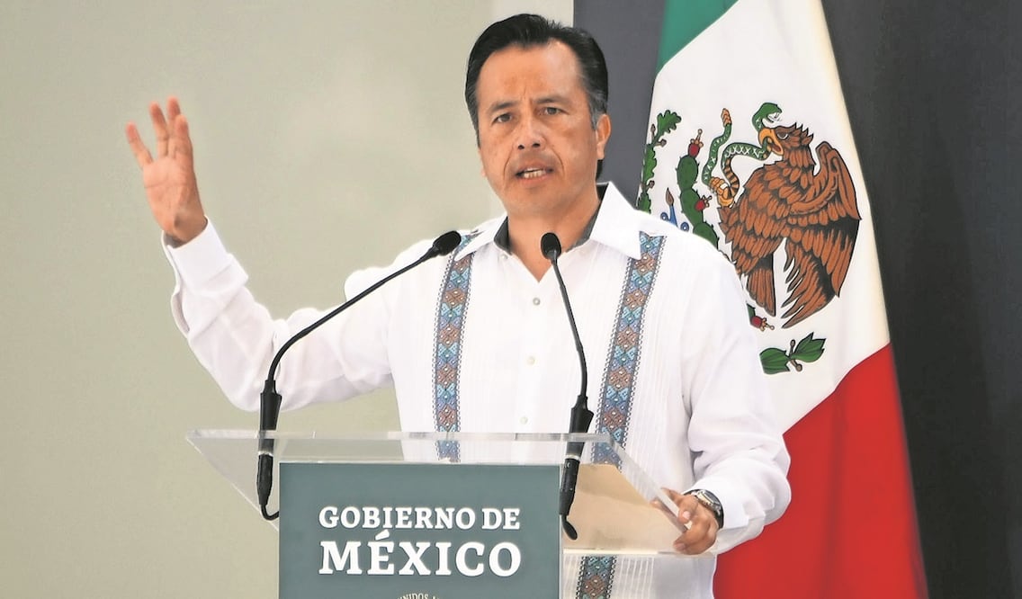 Cuitláhuac García, gobernador de Veracruz, presentó la propuesta de derogar el artículo 33 del Código Penal del estado. Foto: Archivo/ EL UNIVERSAL 