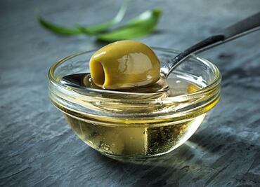 Qué le pasa al cuerpo si tomas aceite de oliva en ayunas