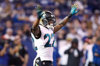 Jaguars de Jacksonville apalean a los Colts de Indianapolis