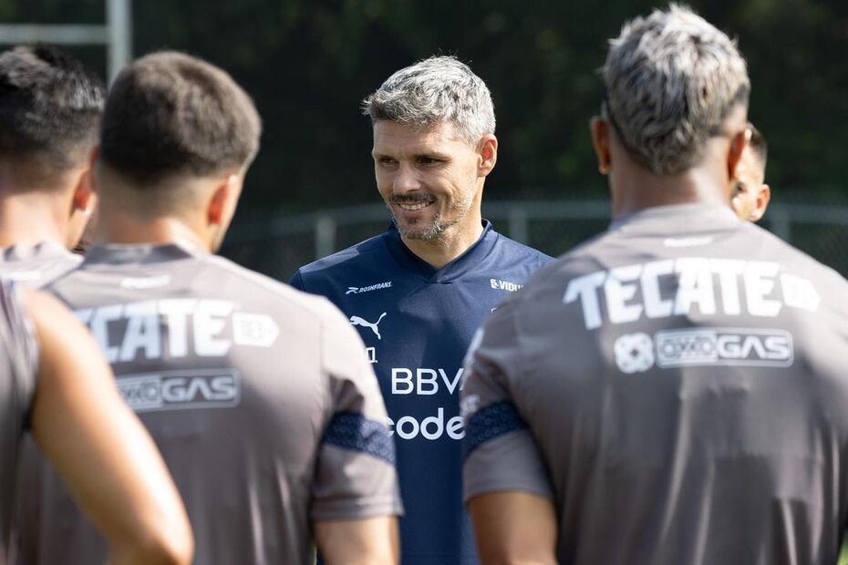 "Tano" en entrenamiento con Monterrey - Foto: Rayados