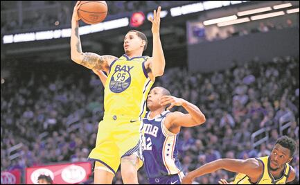 El mexicano Juan Toscano, firma una extensión de dos años con los Warriors 