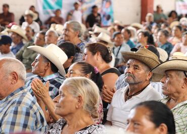 Ponen a consideración de Sheinbaum cobro de pensiones para adultos mayores en el extranjero