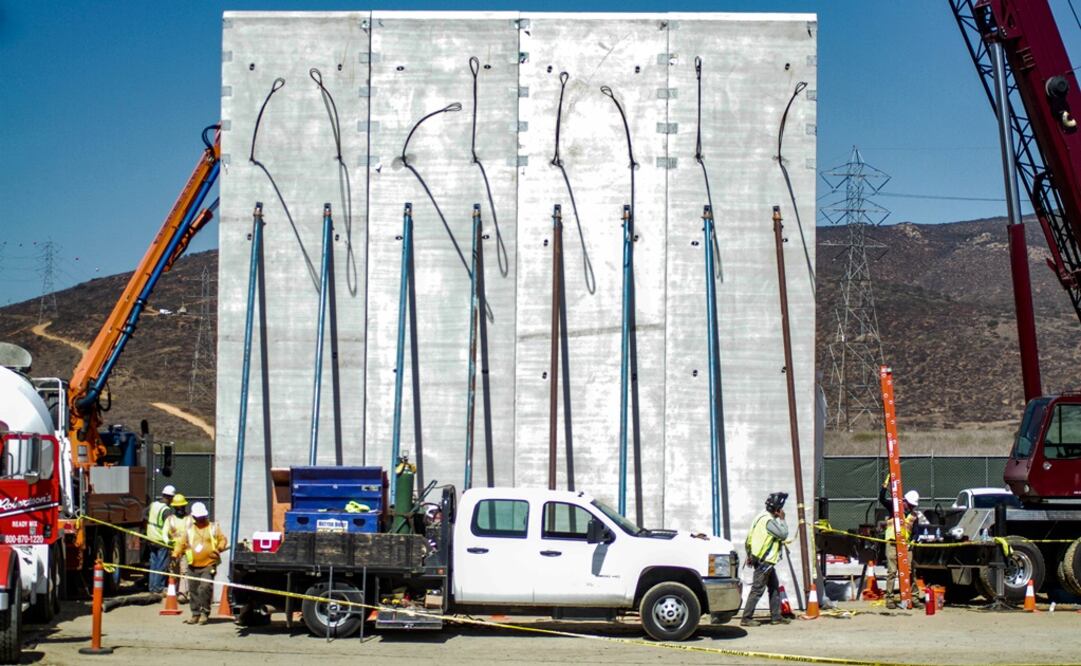 Vista general de uno de los 8 prototipos de muro que se construyen en el área de la Mesa de Otay, en la fronteriza ciudad de Tijuana, en el estado de Baja California (Foto: EFE)