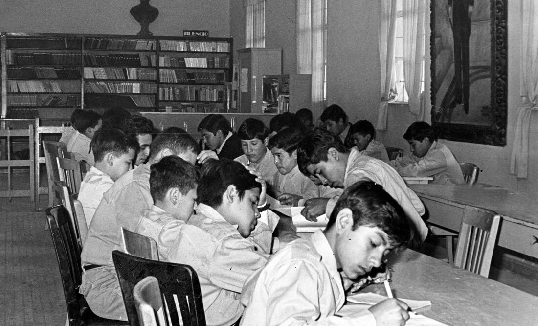 Cuando no había Internet para hacer la tarea