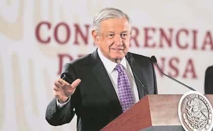 Persiste "limpia" en el INM; fueron cesados 500 agentes por corrupción: AMLO