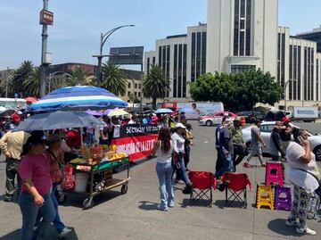 FOTOS: Bicitaxis y ambulantes, los “ganones” de las marchas y bloqueos en la CDMX