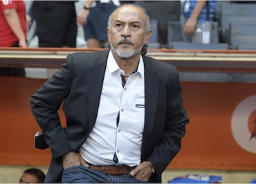 ‘Potro’ Gutiérrez, DT de Cruz Azul: Pedí un 9 y me dijeron que Luis Suárez