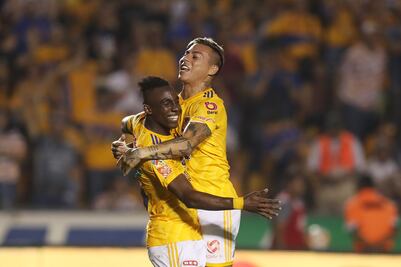 Tigres derrotó a Pumas en el estadio Universitario