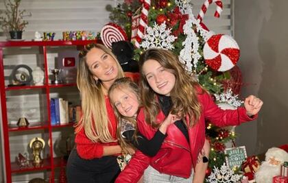 Geraldine Bazán adelanta cena de Navidad para estar con sus hijas