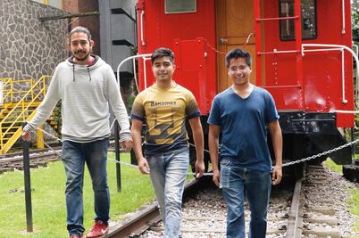 Hacen campaña para ir a universidad espacial 