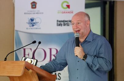 Tecnología, herramienta para acceder al conocimiento: Fernando Valenzuela