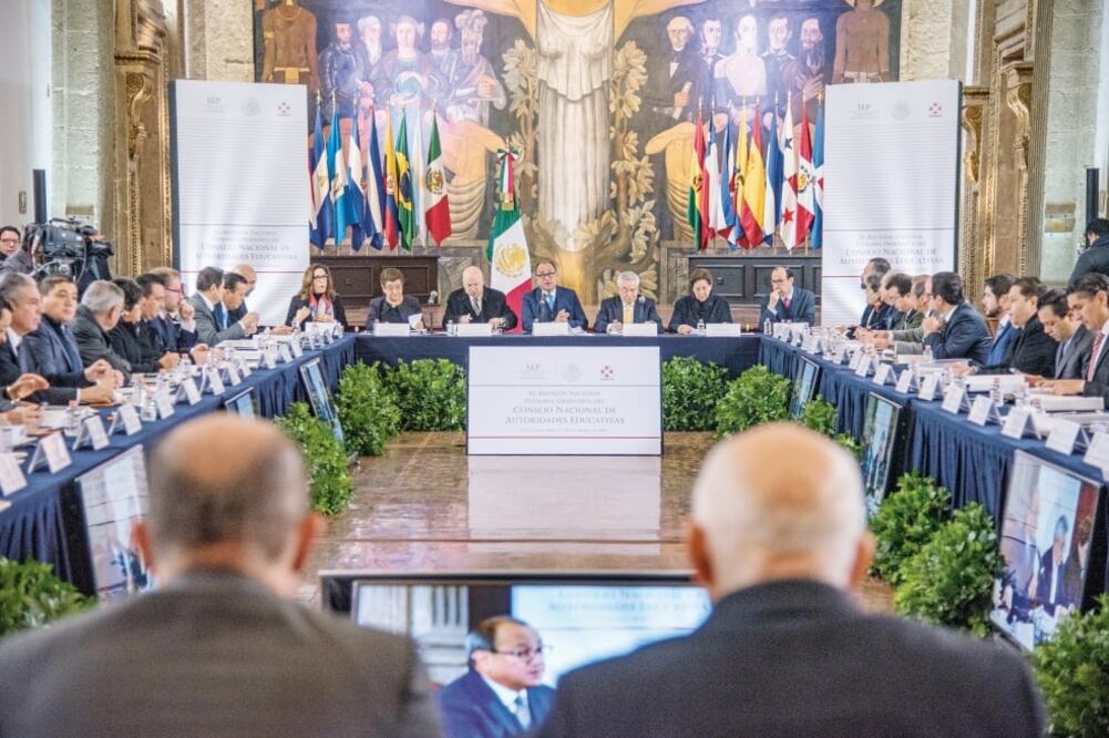Otto Granados Roldán, secretario de Educación Pública, encabezó la inauguración de la reunión del Consejo Nacional de Autoridades Educativas, donde presentó el plan para mejorar resultados de la prueba PISA (MARIO JASSO. CUARTOSCURO)