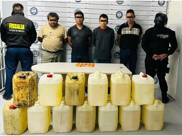 Detienen a 4 hombres por venta ilegal de hidrocarburos en la colonia Benito Juárez, Edomex