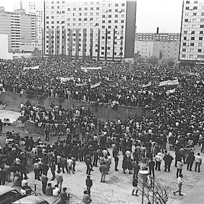 Tras lo ocurrido el 2 de Octubre de 1968, se calcula que el saldo del movimiento estudiantil fue de 78 muertos y 31 desaparecidos. A 51 años de los hechos, la CEAV sólo tiene registradas a tres personas como víctimas. Foto: ARCHIVO EL UNIVERSAL