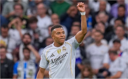 Real Madrid se impuso al Barcelona y el Clásico volvió a teñirse de blanco en el Santiago Bernabéu