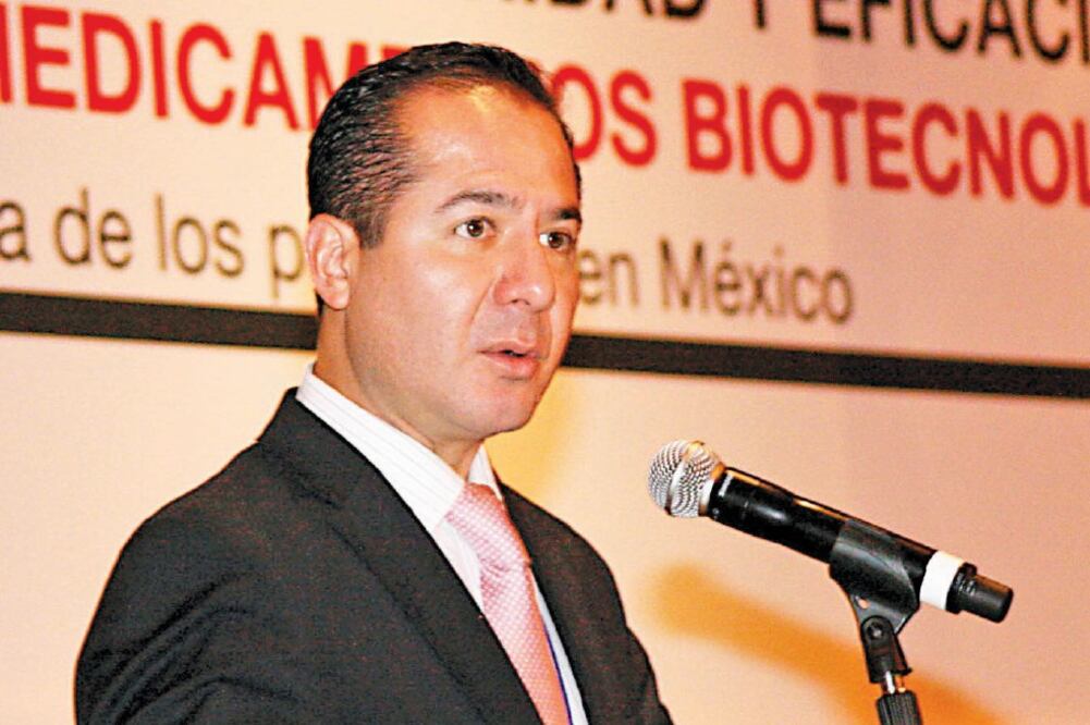 Julio Sánchez y Tépoz Encargado de despacho de la Cofepris (ARCHIVO EL UNIVERSAL)